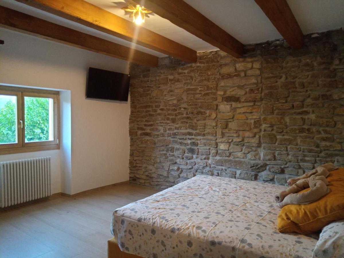 Agriturismo Il Regno Del Marrone Castel del Rio 外观 照片